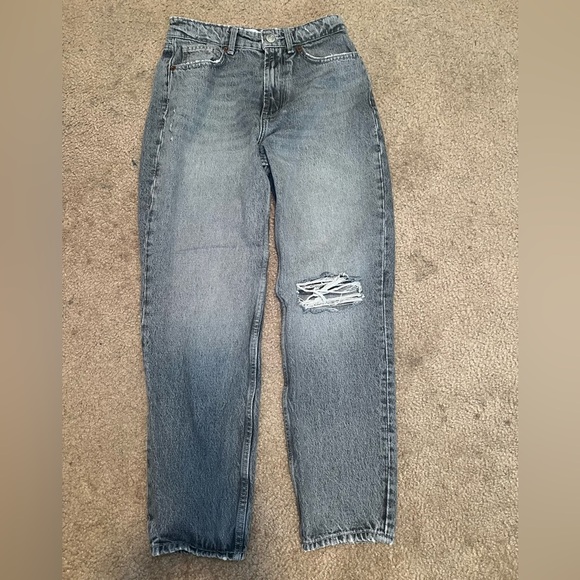 Zara Distressed Jeans Women’s Size 4 - Picture 1 of 5